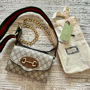 Gucci GG Supreme Horsebit 1955 Curved Flap Envelope Small Canvas Shoulder Bag